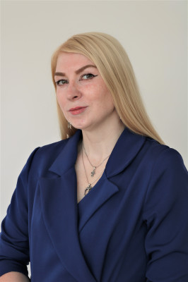 Клокова Анна Юрьевна Клокова Анна Юрьевна